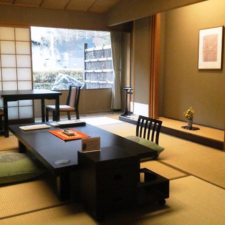 四季亭酒店 盛冈 客房 照片